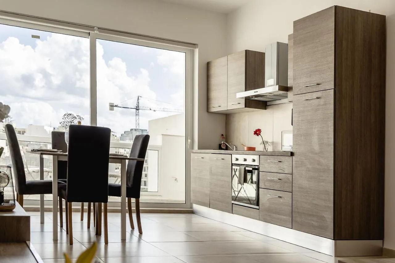 Beautiful 2Bdr In Center Sliema! Near Beach Apartment