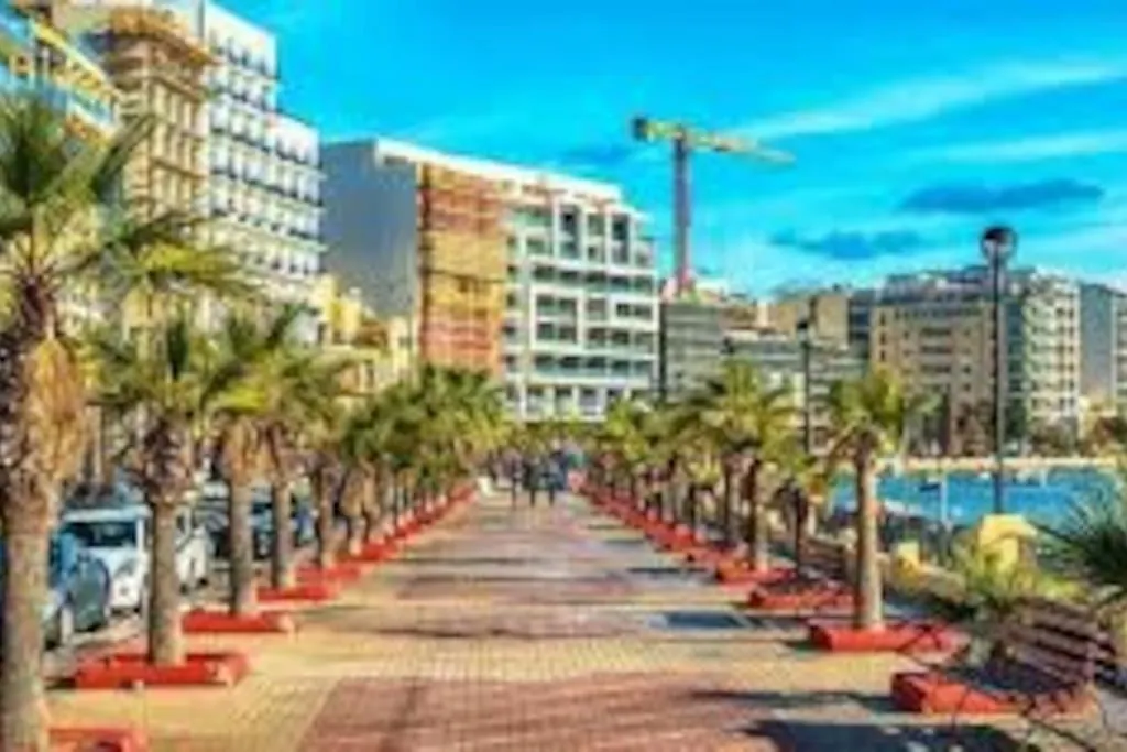 Beautiful 2Bdr In Center Sliema! Near Beach