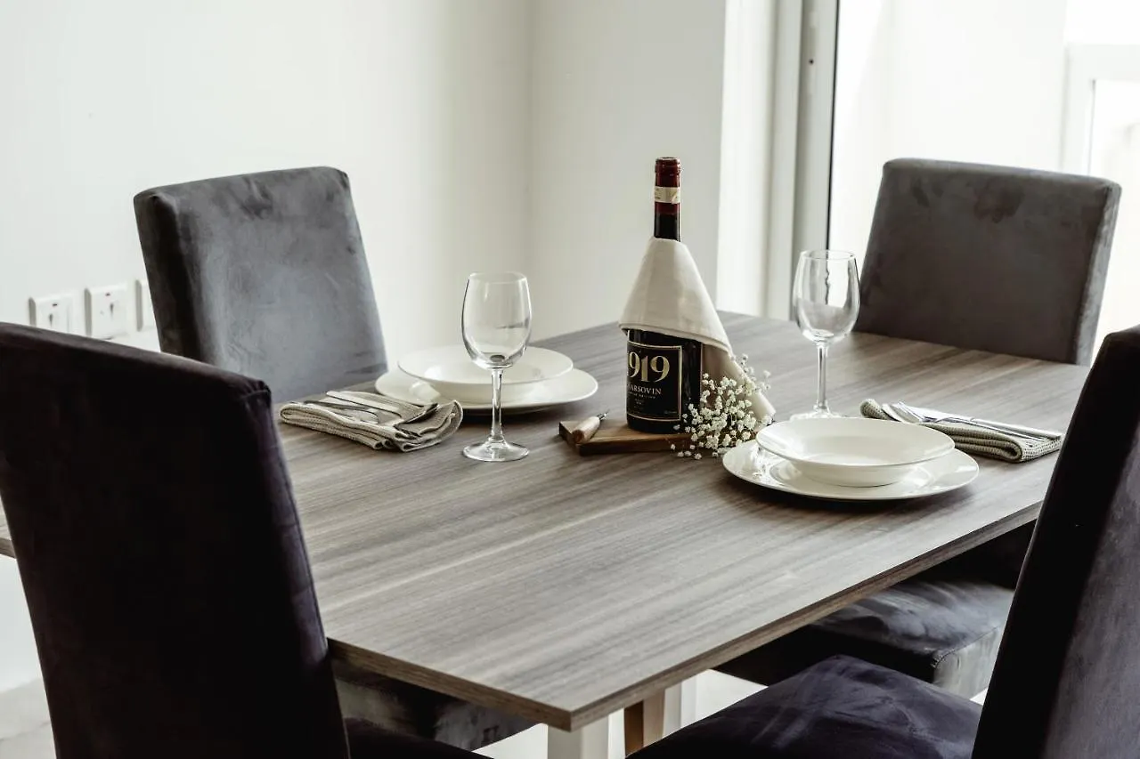 Apartment Beautiful 2Bdr In Center Sliema! Near Beach Malta
