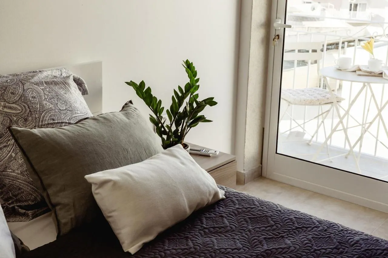 Beautiful 2Bdr In Center Sliema! Near Beach 0*, Sliema Malta