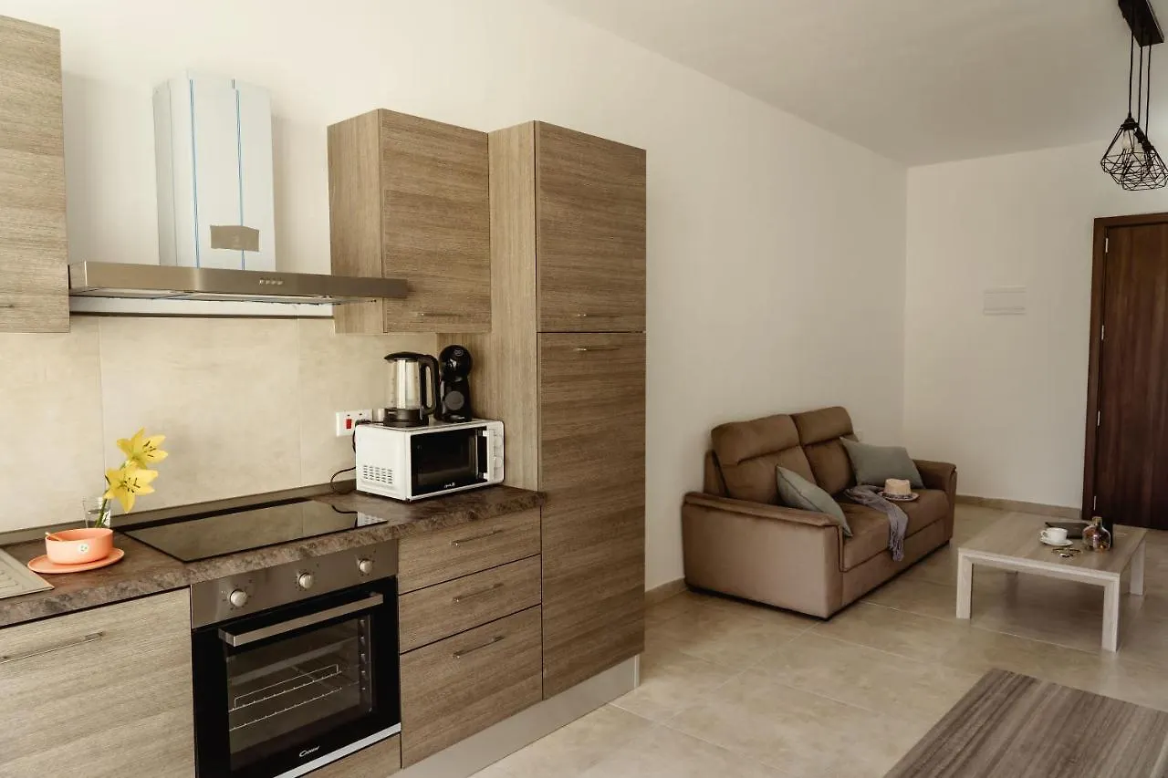 Apartment Beautiful 2Bdr In Center Sliema! Near Beach Malta